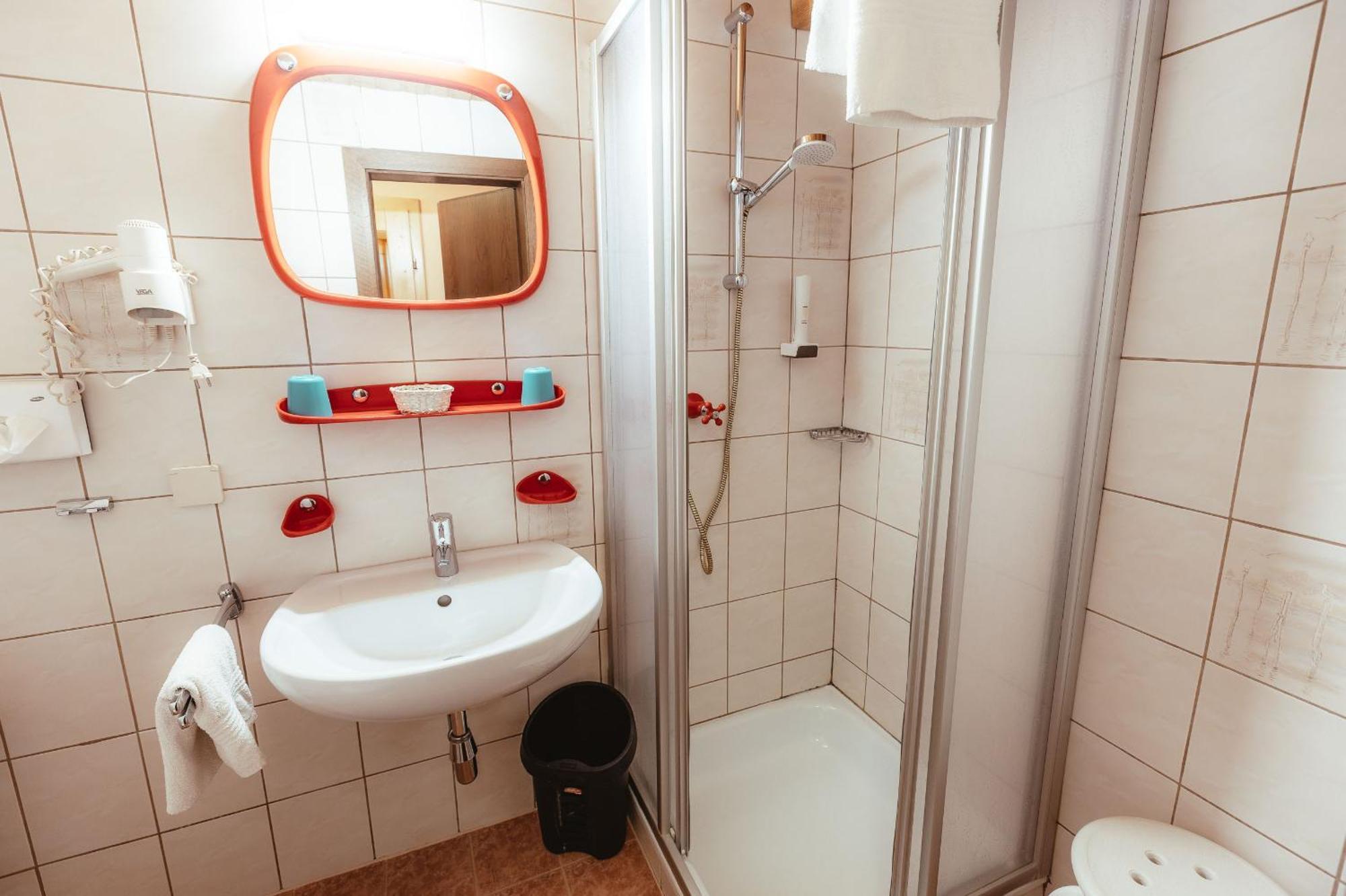 Hotel Gasthof Walcher دورفغاستين المظهر الخارجي الصورة