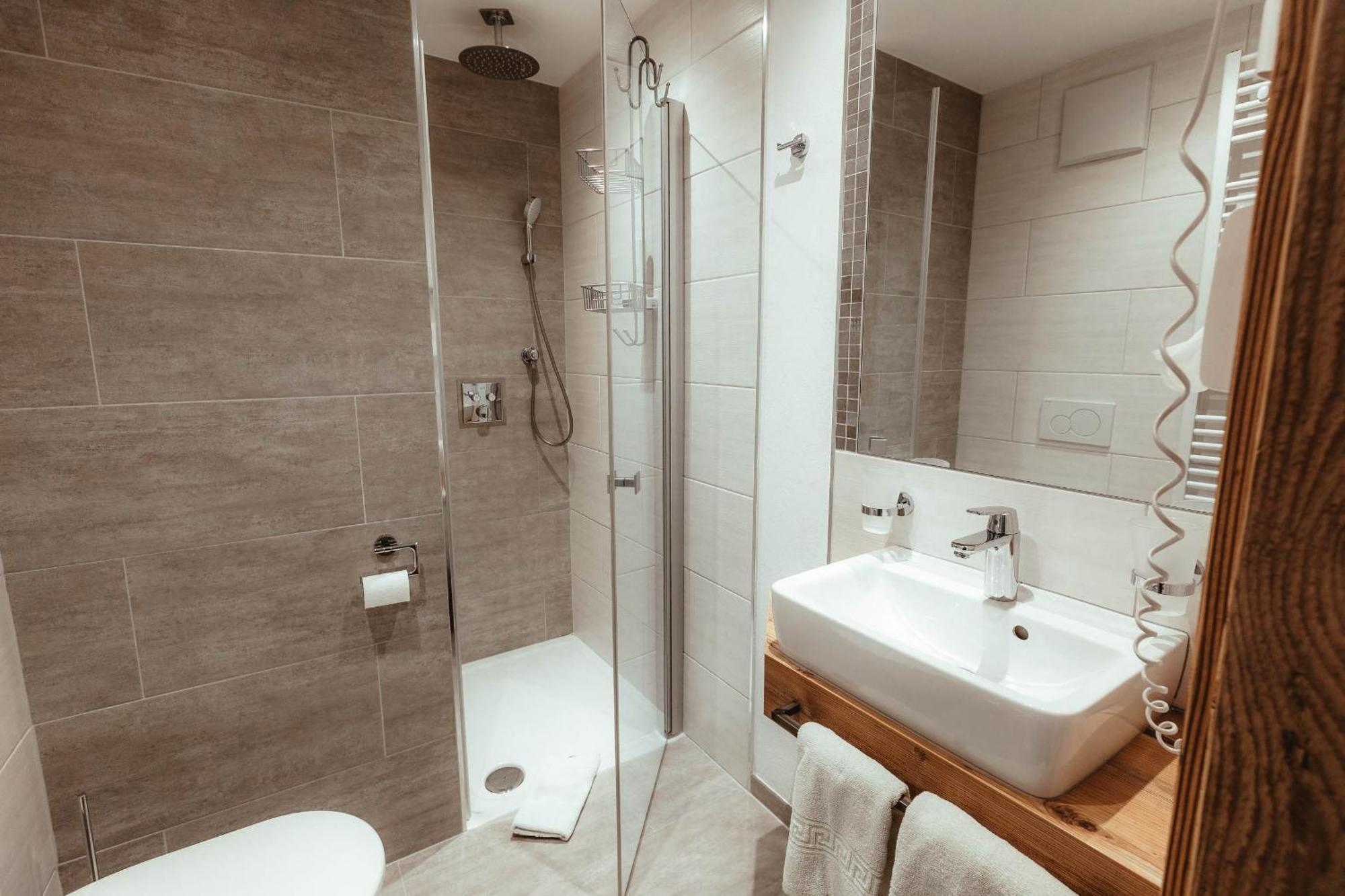 Hotel Gasthof Walcher دورفغاستين المظهر الخارجي الصورة