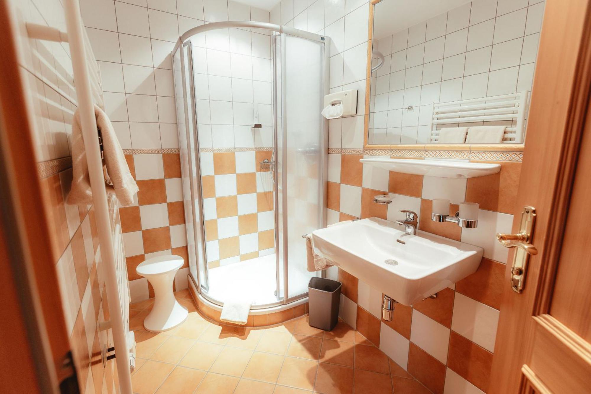 Hotel Gasthof Walcher دورفغاستين المظهر الخارجي الصورة